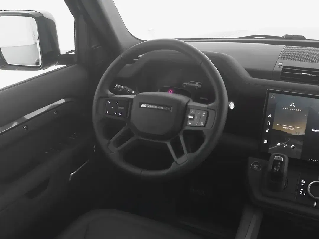 Land Rover Defender - Thumbnail 4