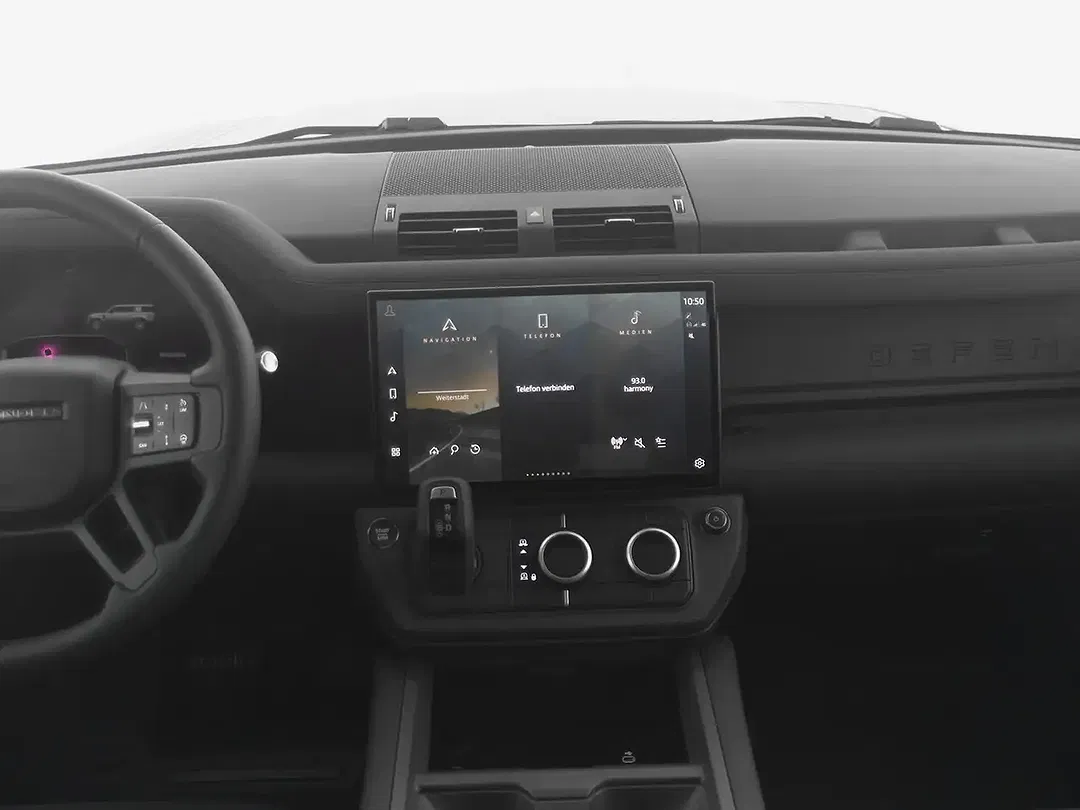 Land Rover Defender - Thumbnail 6