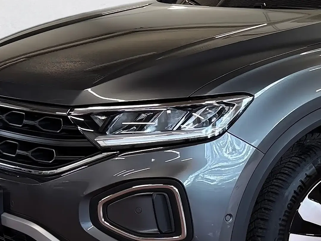 Volkswagen T-Roc - Thumbnail 12