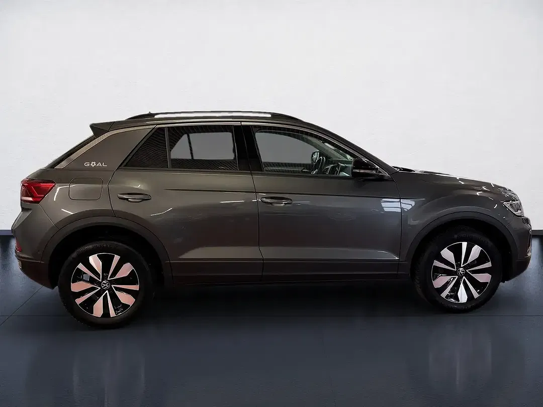 Volkswagen T-Roc - Thumbnail 6