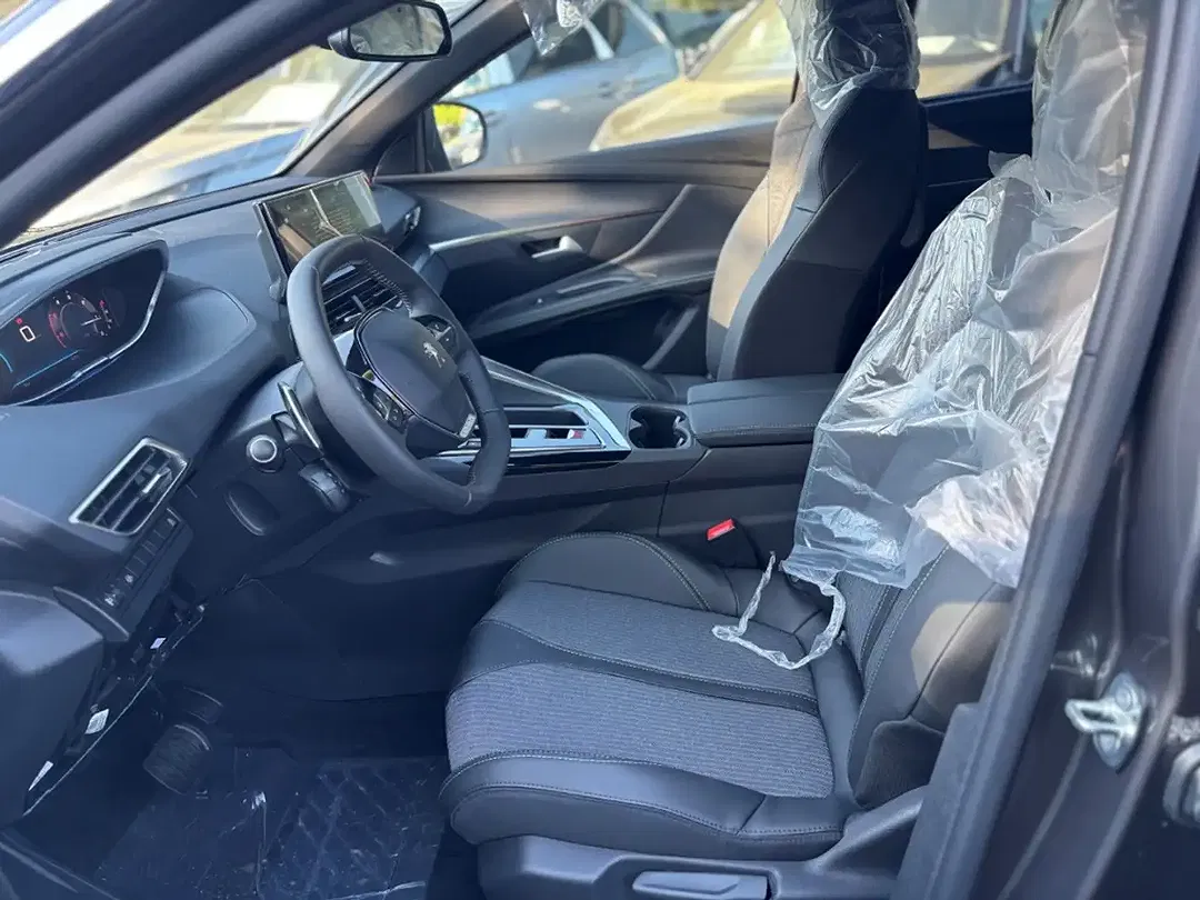 Peugeot 5008 - Thumbnail 8