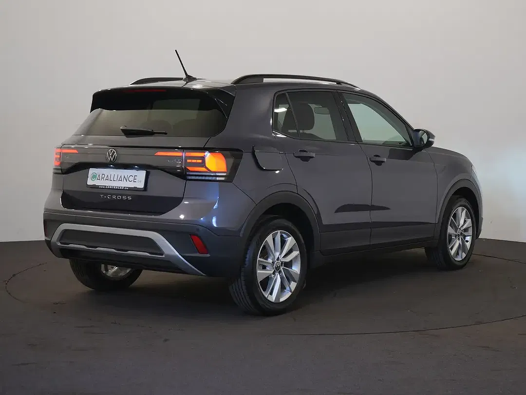 Volkswagen T-Cross - Thumbnail 5