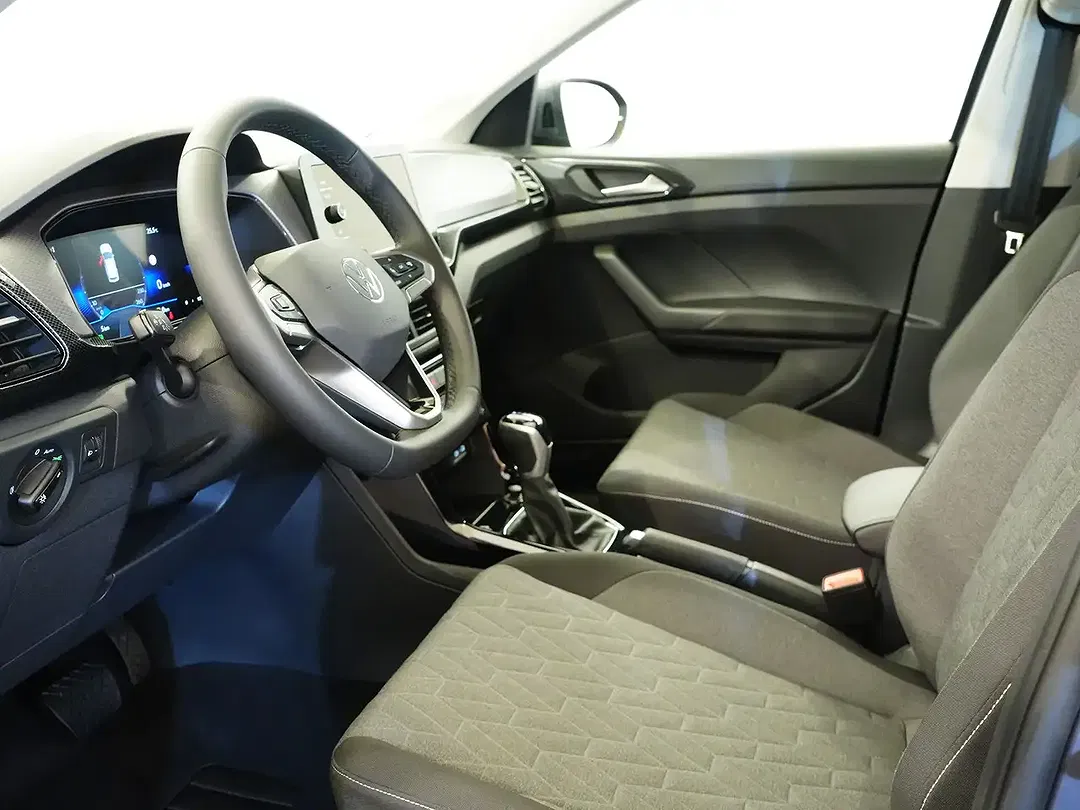 Volkswagen T-Cross - Thumbnail 8