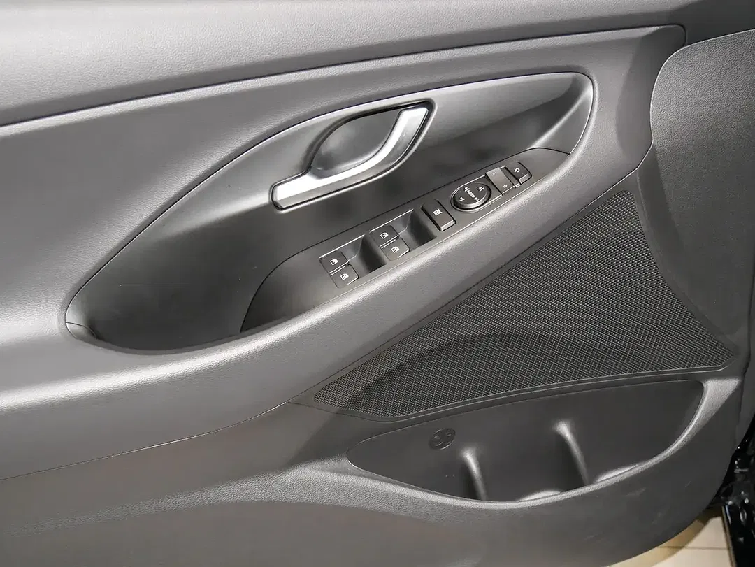 Hyundai i30 - Thumbnail 15