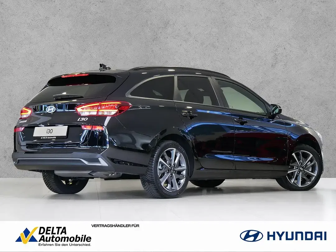 Hyundai i30 - Thumbnail 2
