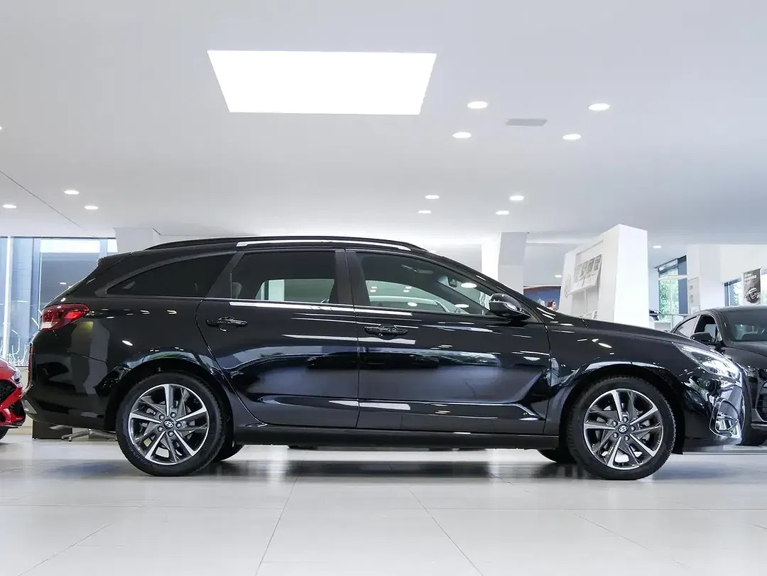Hyundai i30 - Thumbnail 9