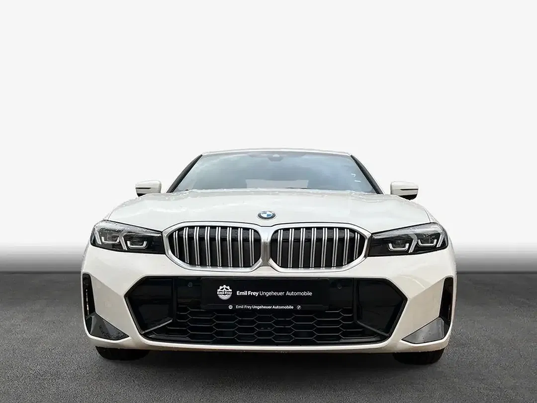 BMW 318 - Thumbnail 3