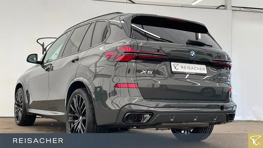 BMW X5 - Thumbnail 2