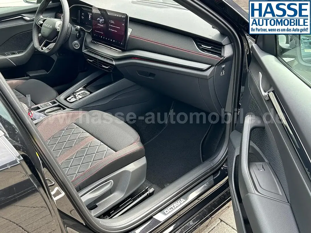Skoda Octavia - Thumbnail 11