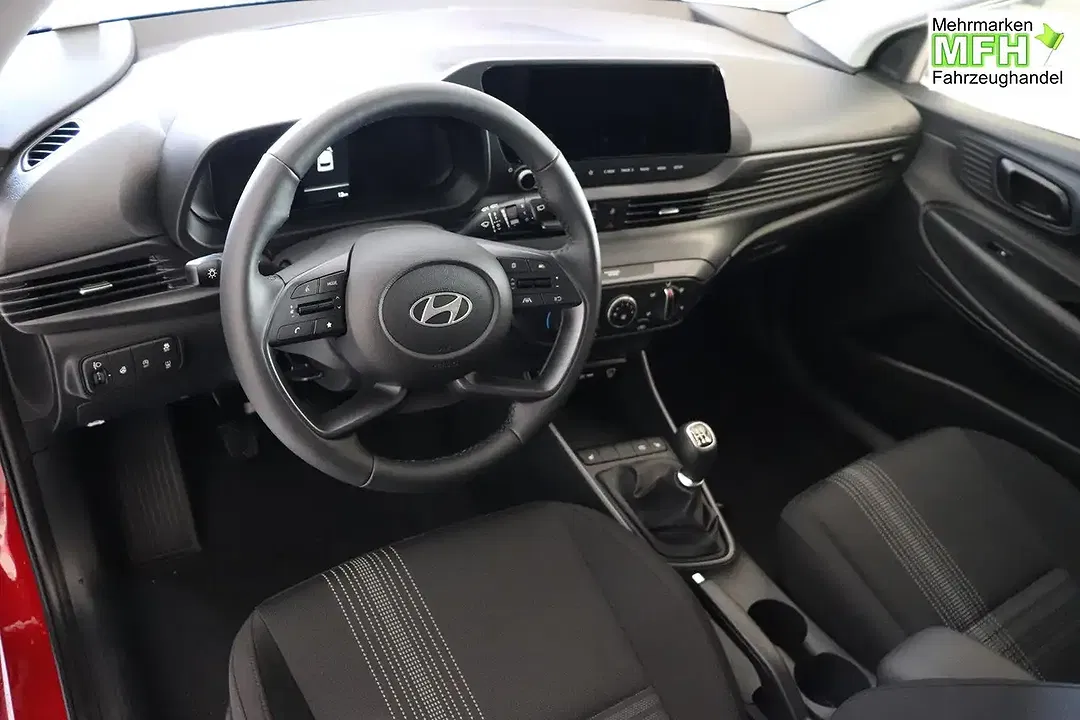 Hyundai i20 - Thumbnail 2