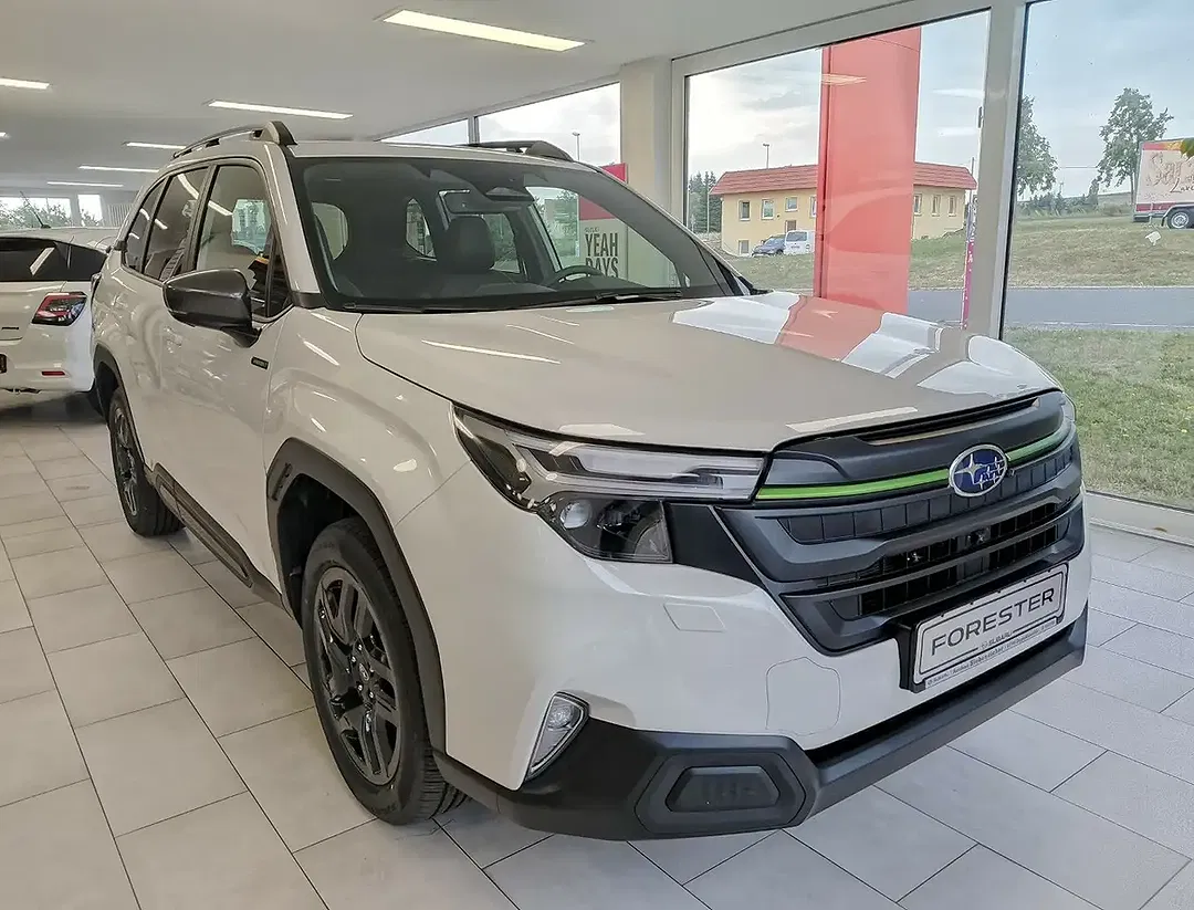 Subaru Forester - Thumbnail 1