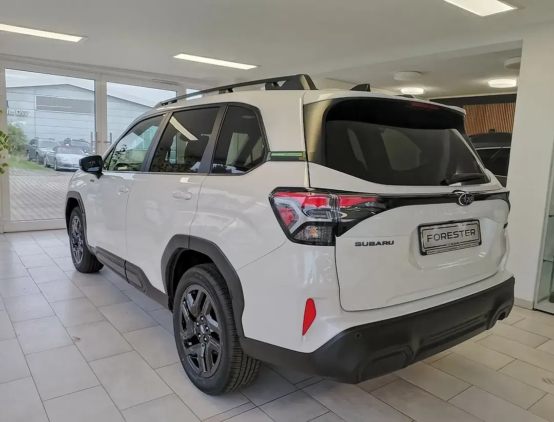 Subaru Forester - Thumbnail 4