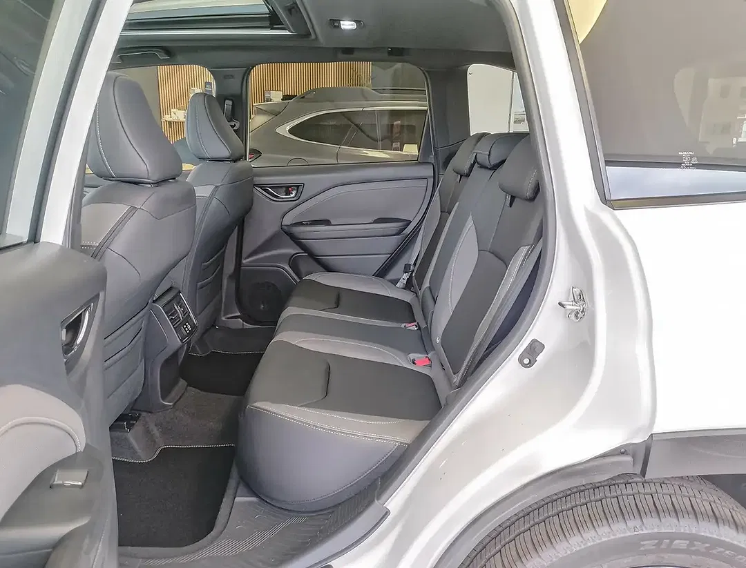 Subaru Forester - Thumbnail 8