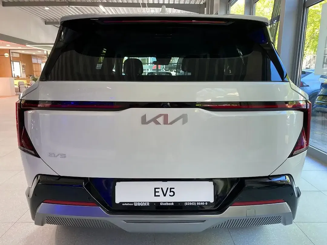 Kia EV5 - Thumbnail 3