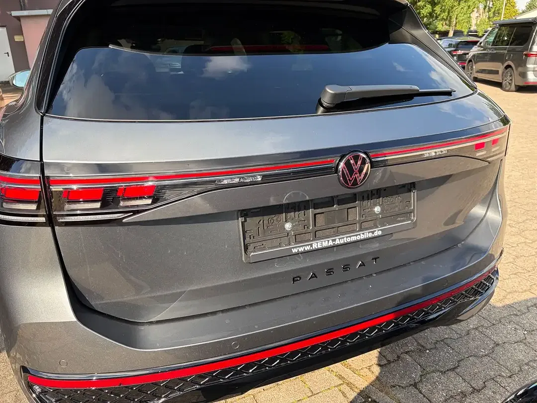 Volkswagen Passat Variant - Thumbnail 4