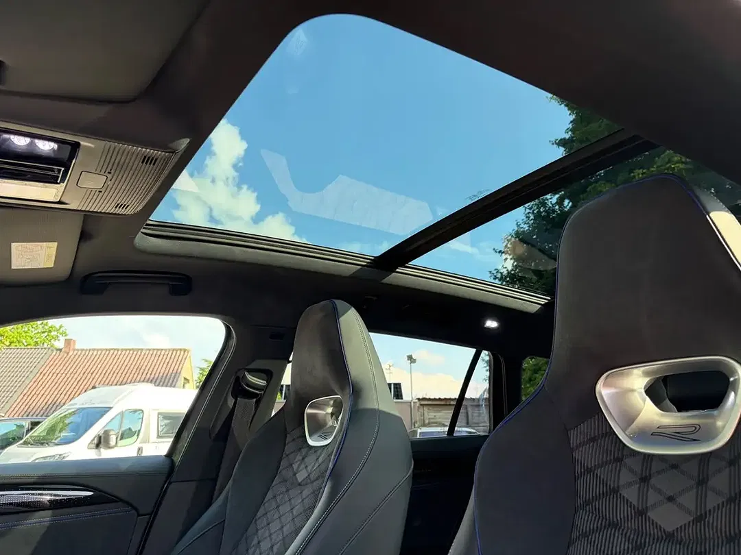 Volkswagen Passat Variant - Thumbnail 9