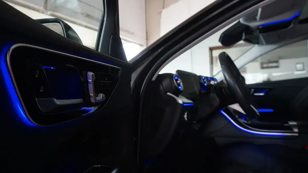 Mercedes-Benz C 300 - Thumbnail 15
