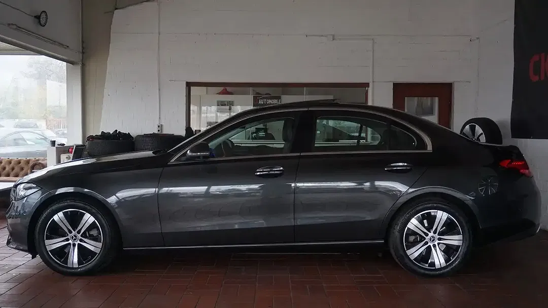 Mercedes-Benz C 300 - Thumbnail 3