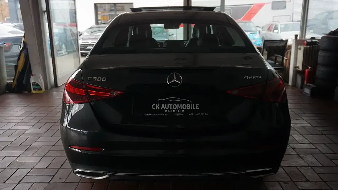 Mercedes-Benz C 300 - Thumbnail 6
