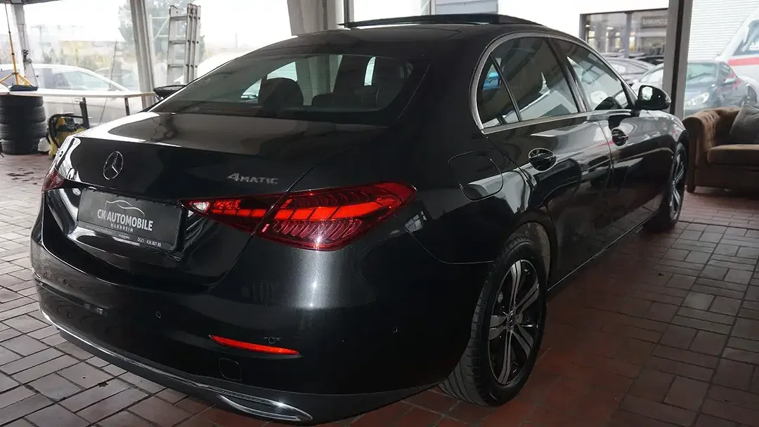 Mercedes-Benz C 300 - Thumbnail 7