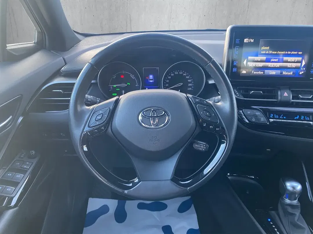 Toyota C-HR - Thumbnail 12