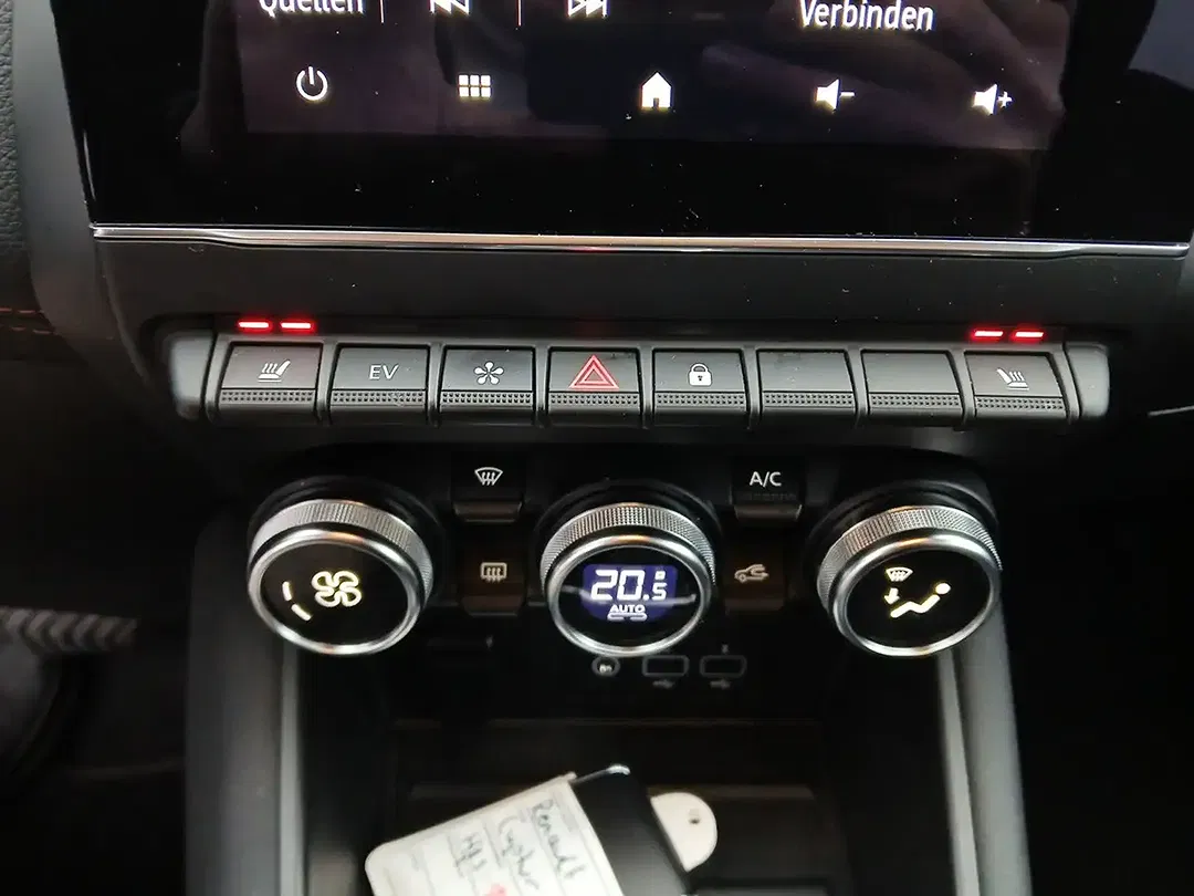 Renault Captur - Thumbnail 11