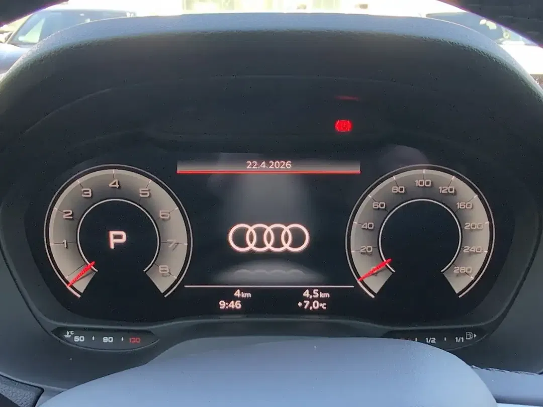 Audi Q2 - Thumbnail 9