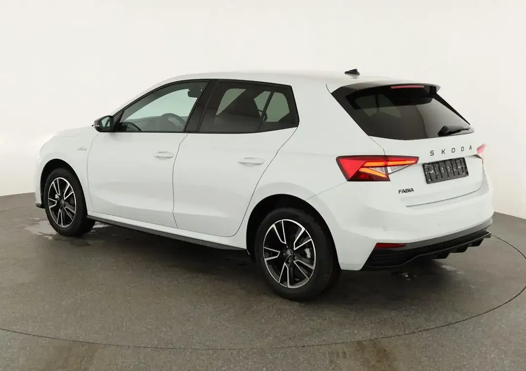 Skoda Fabia - Thumbnail 3