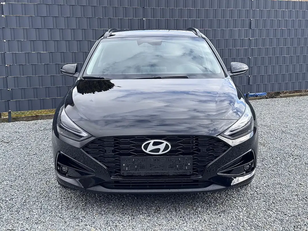 Hyundai i30 - Thumbnail 3