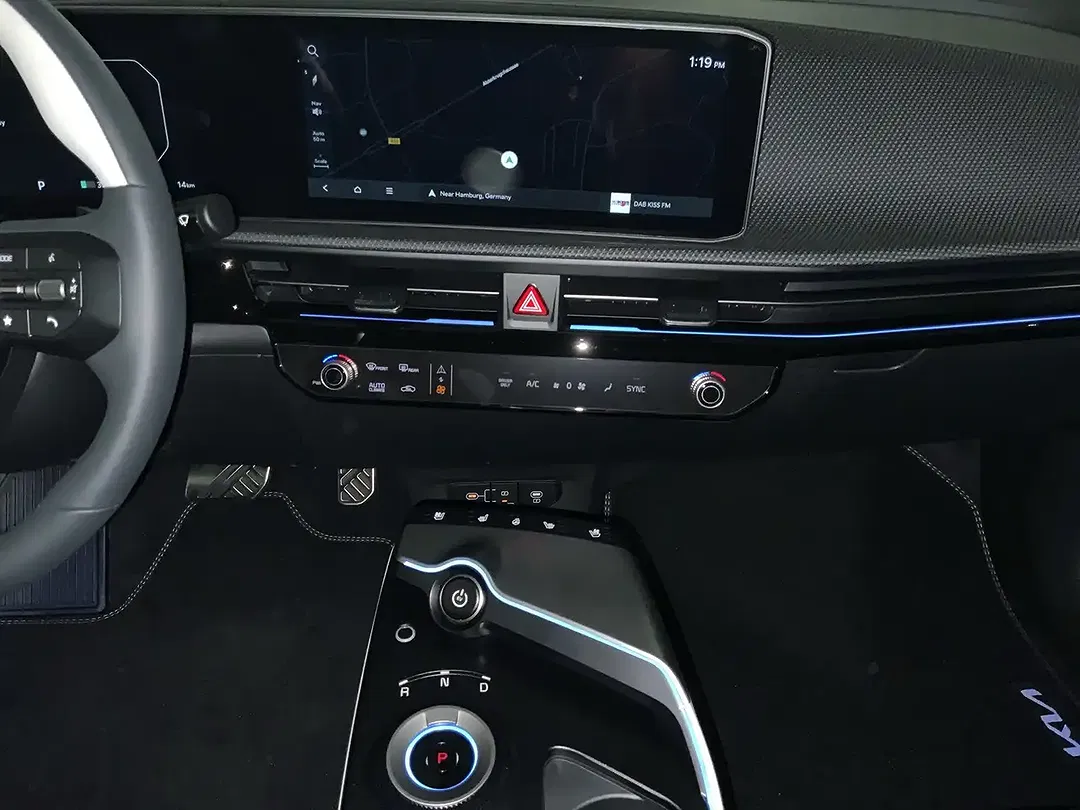 Kia EV6 - Thumbnail 6