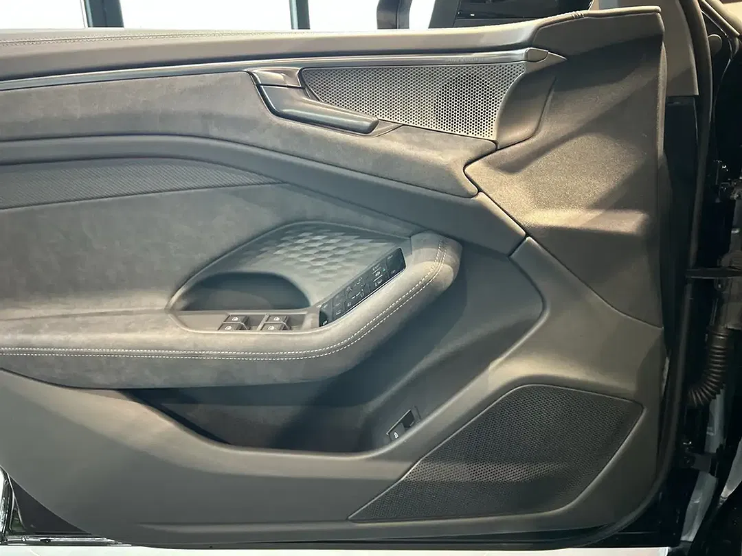 Audi A6 - Thumbnail 11