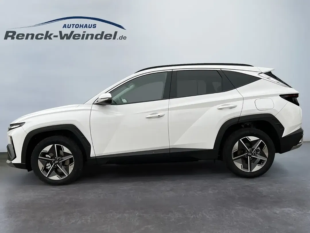 Hyundai TUCSON - Thumbnail 2