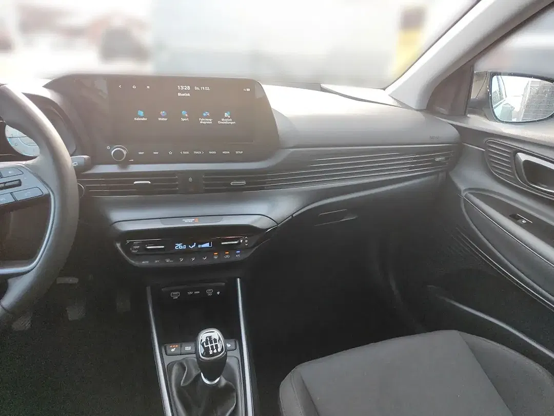 Hyundai i20 - Thumbnail 9