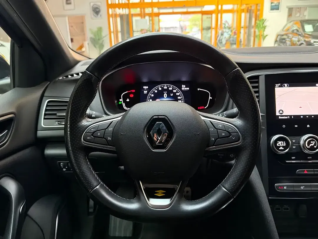 Renault Megane - Thumbnail 13