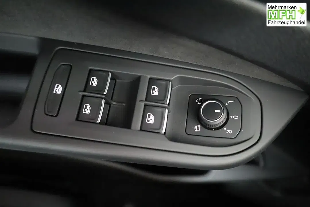 Volkswagen Golf Variant - Thumbnail 7