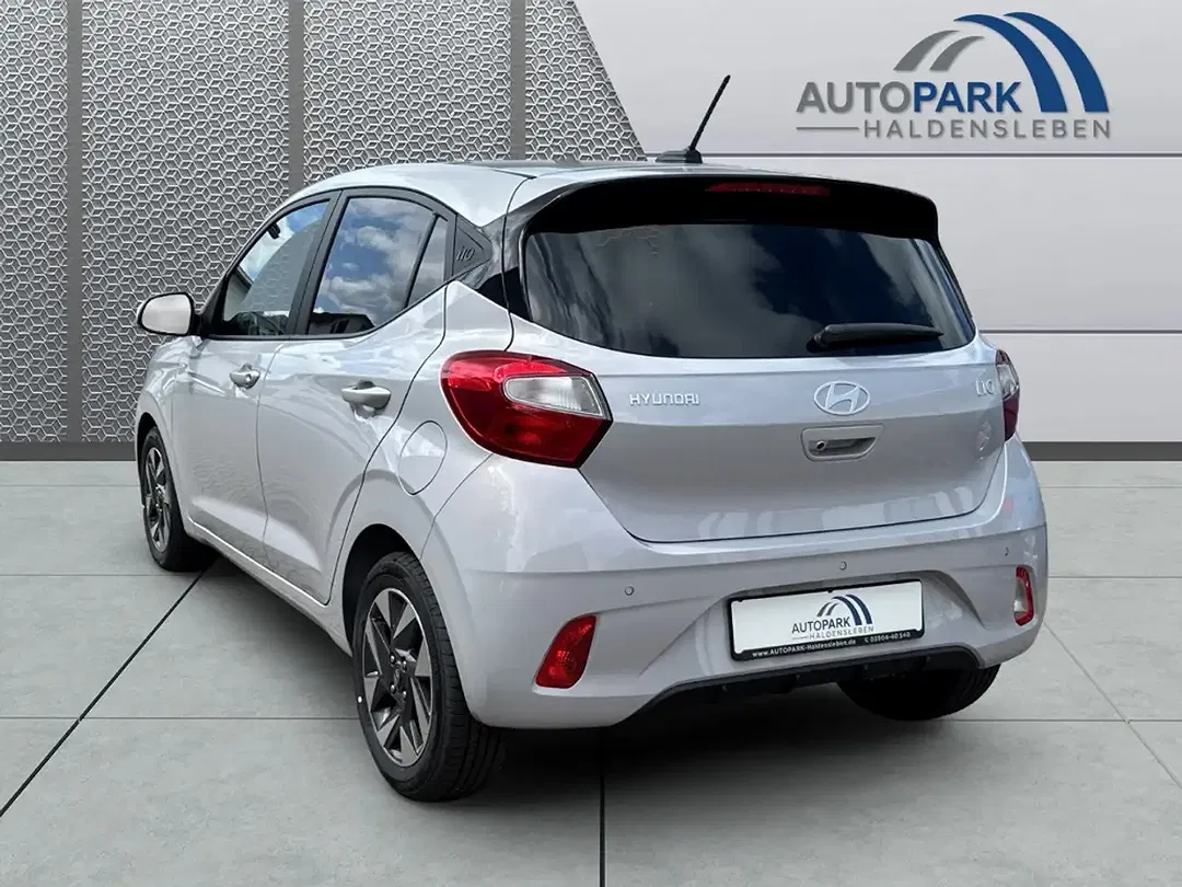 Hyundai i10 - Thumbnail 3