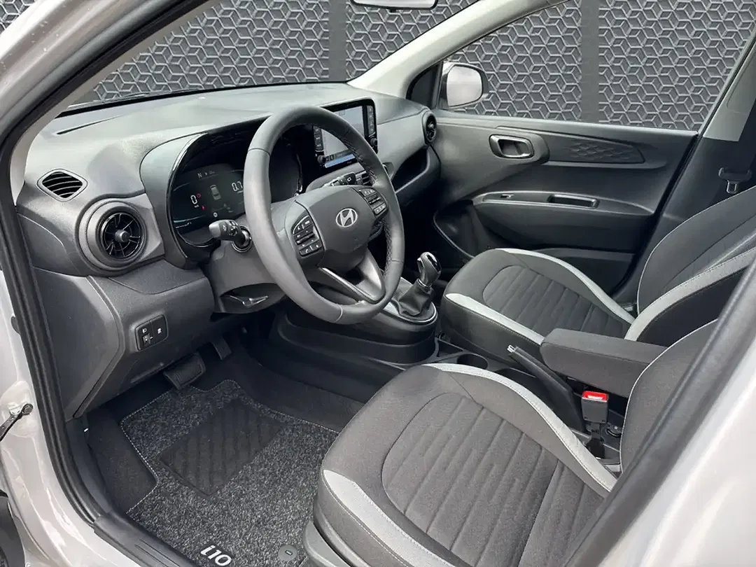 Hyundai i10 - Thumbnail 9