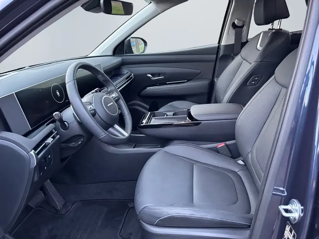 Hyundai TUCSON - Thumbnail 9