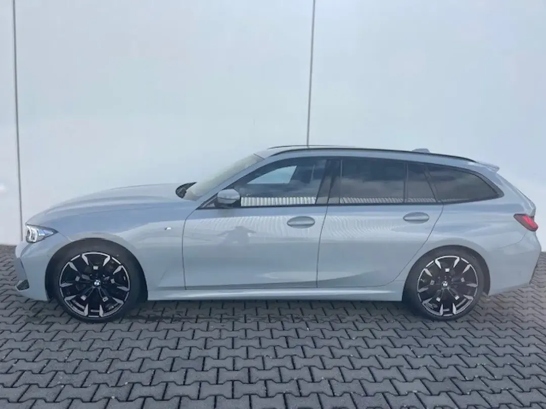 BMW 320 - Thumbnail 3