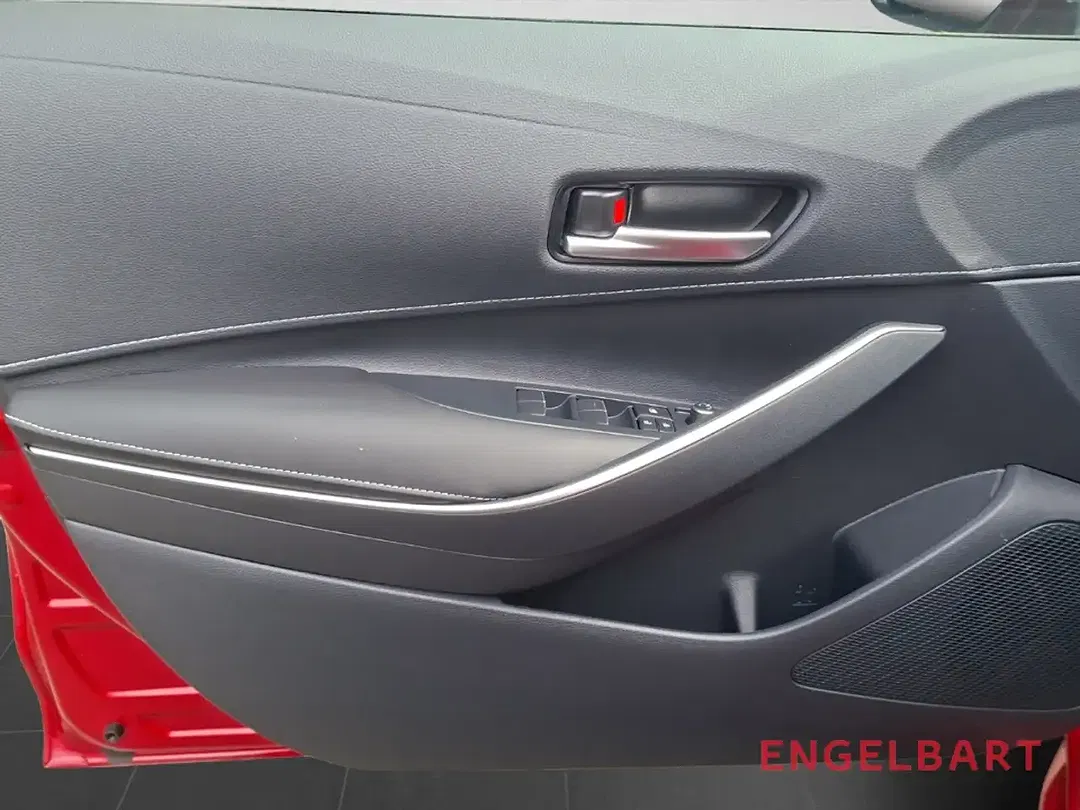 Toyota Corolla - Thumbnail 9