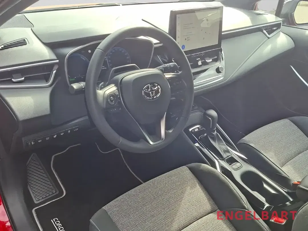 Toyota Corolla - Thumbnail 6