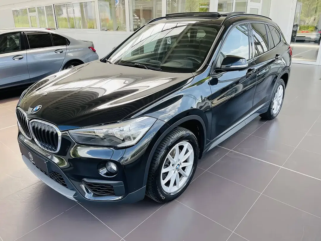 BMW X1 - Thumbnail 2