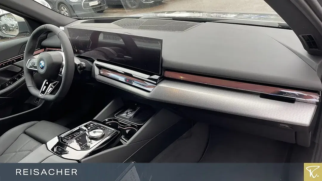 BMW 530 - Thumbnail 12