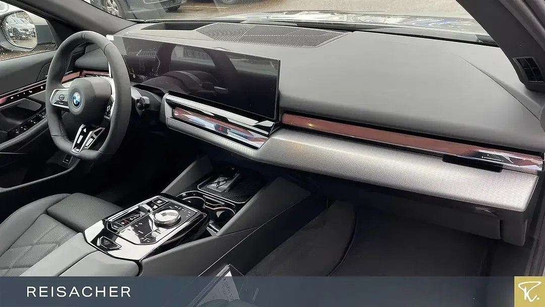 BMW 530 - Thumbnail 13