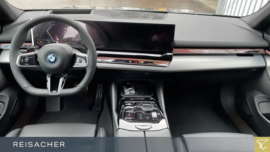 BMW 530 - Thumbnail 6