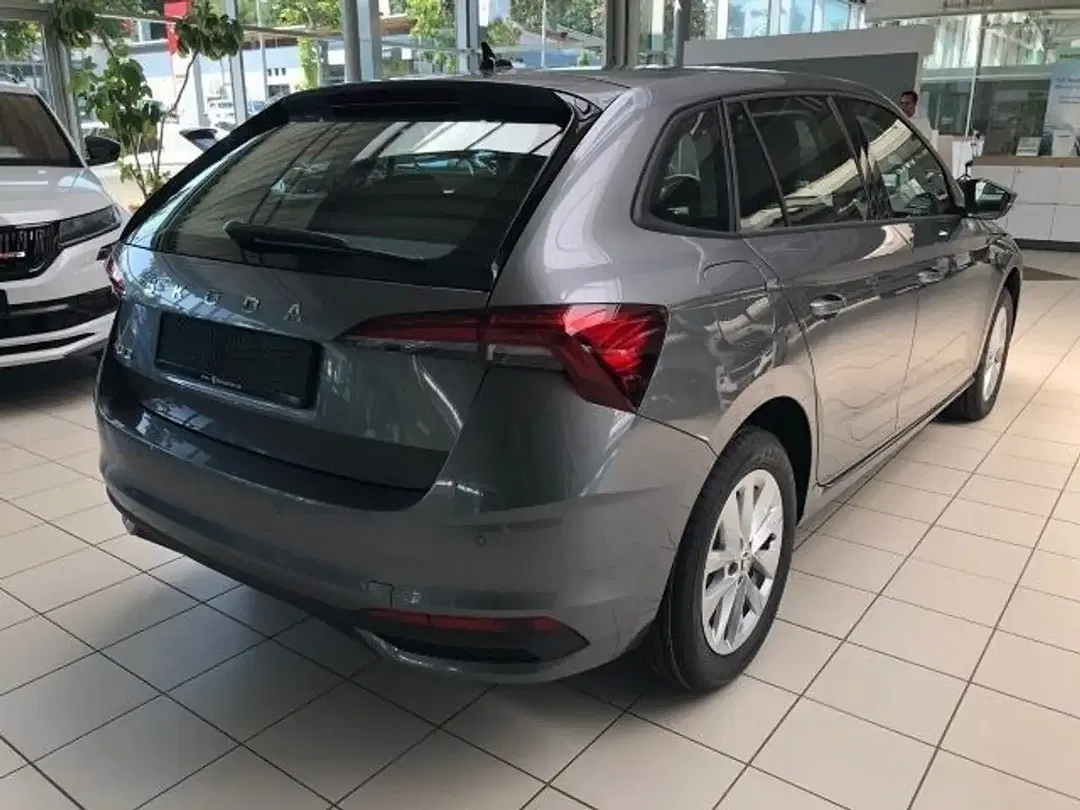 Skoda Scala - Thumbnail 2