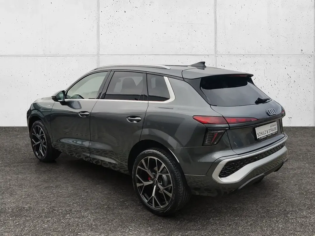 Audi Q3 - Thumbnail 4