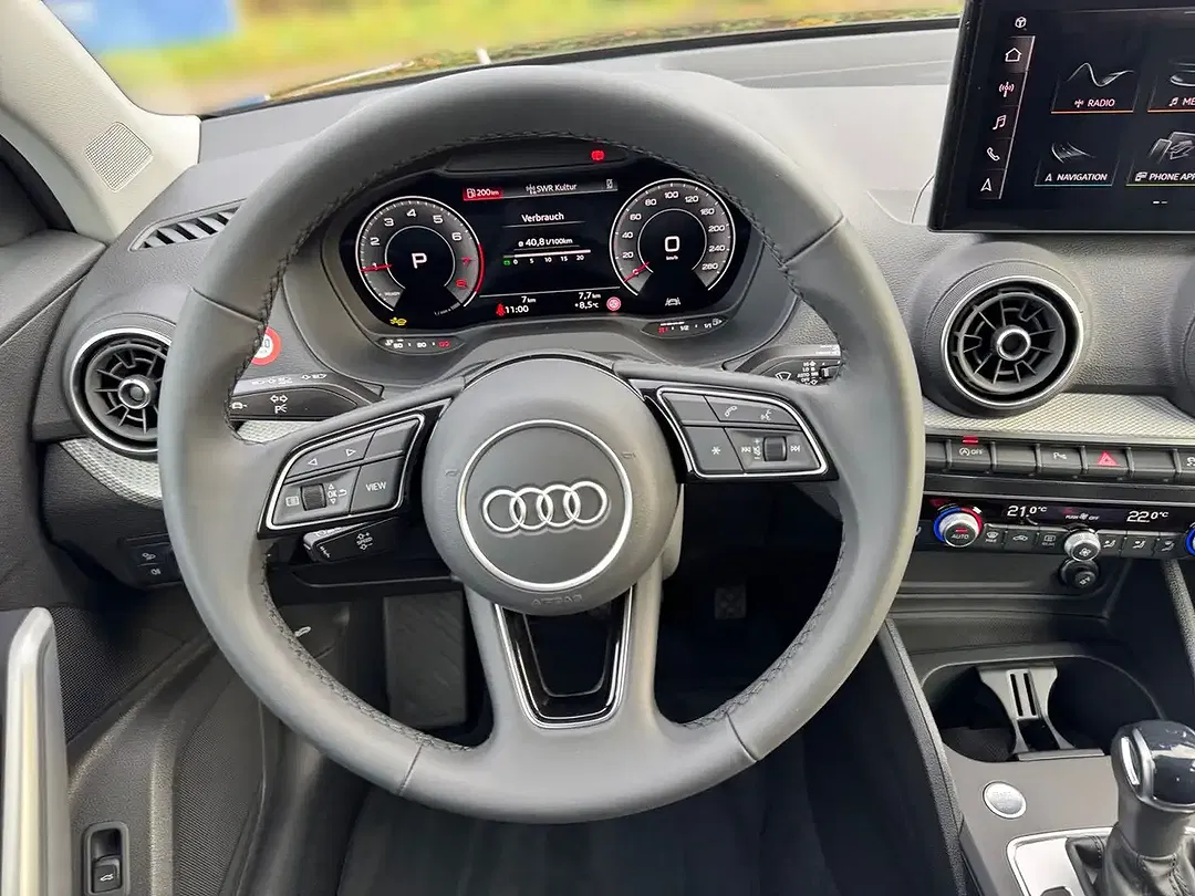 Audi Q2 - Thumbnail 8