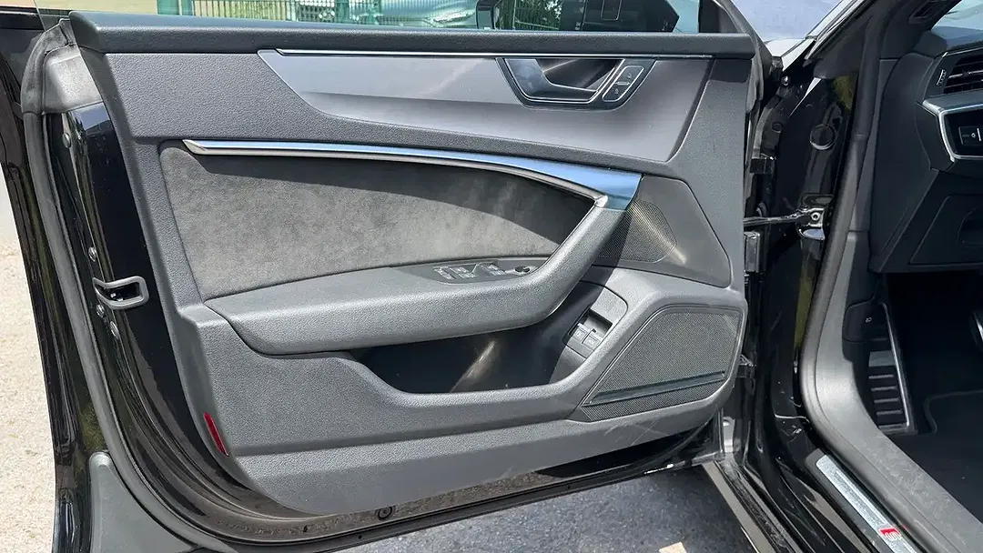 Audi A7 - Thumbnail 3