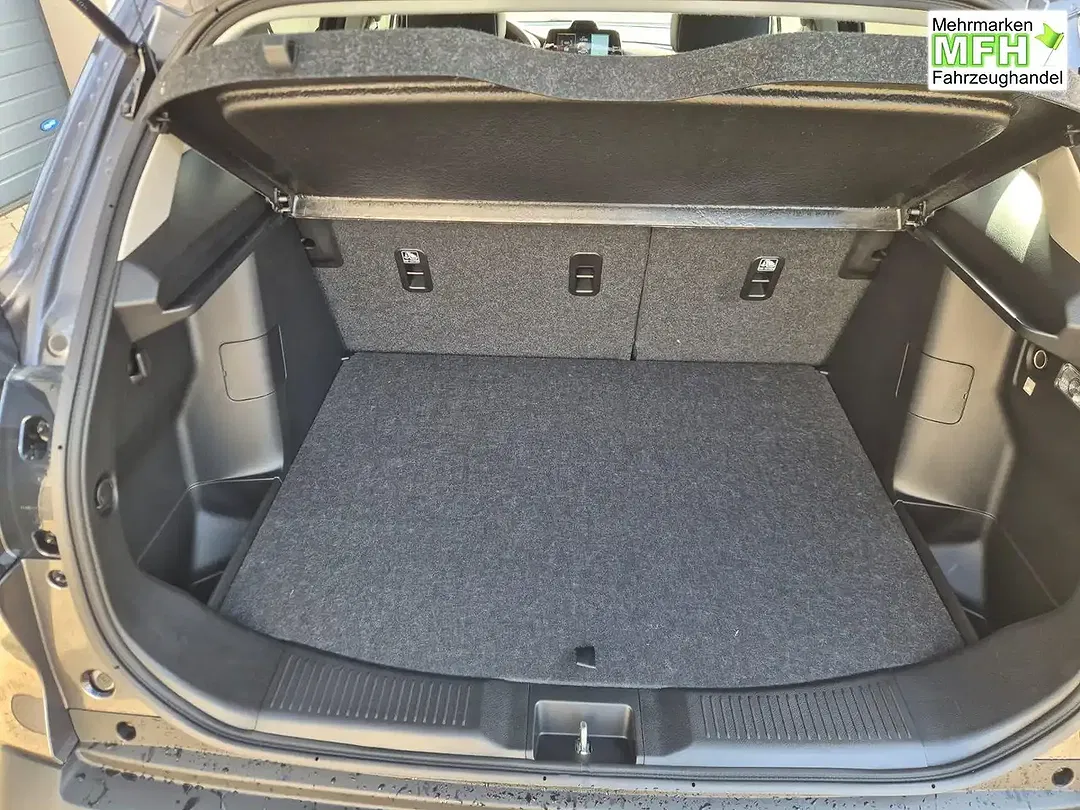 Suzuki S-Cross - Thumbnail 9